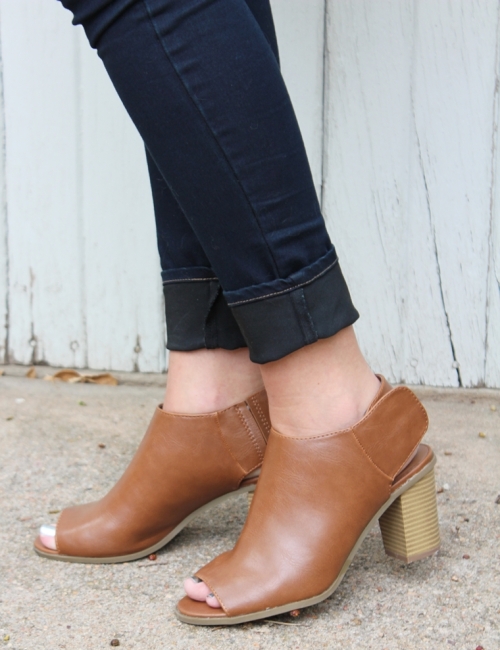 neutral-look-fall-2014-style-pregnancy-fashion-maternity-style-bump-fashion-cut-out-booties-dearly-noted-lifestyle-blog-4
